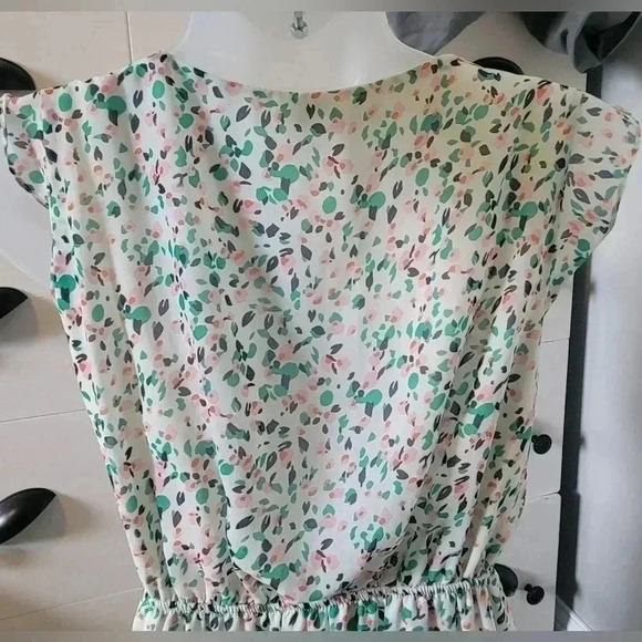 Annabella Confetti Splashed Cross Front Mini dress Size Large - Picture 8 of 10